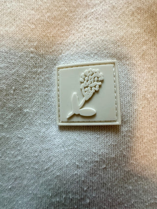 H&M Relaxed Fit Cream Crew Neck Sweatshirt Size Small