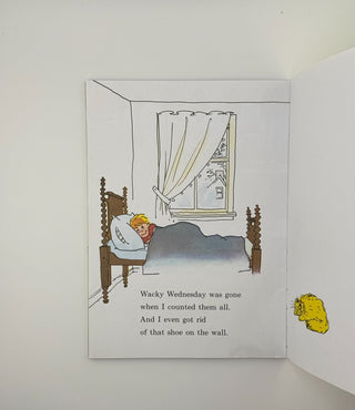 📚 Wacky Wednesday by Dr. Seuss (Paperback, Illustrated by George Booth)