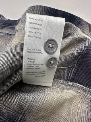 Standard/Cloth Men's Black and White Plaid Button-Up Shirt L