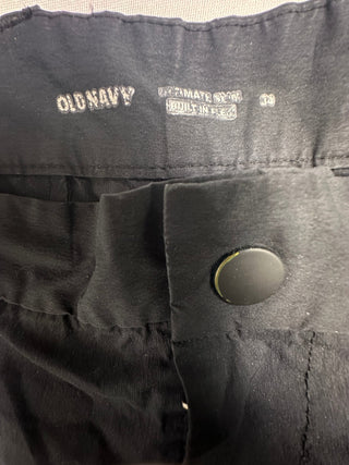 Old Navy Black Built-In Flex Men's Shorts Size 34