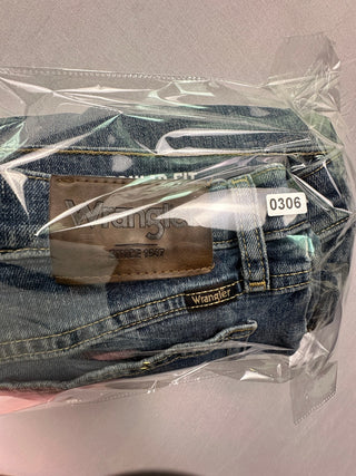 Wrangler Regular Fit Men's Jeans 33x32 Distressed Blue Denim