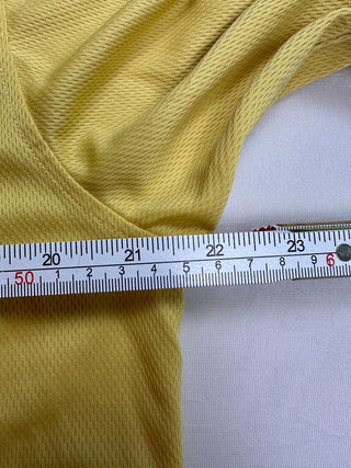 Stone Creek Men's Medium Yellow Mesh V-Neck Shirt Pocket