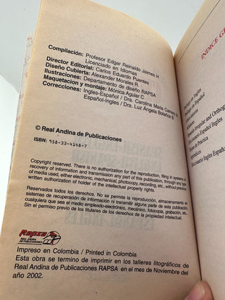 Chicago Spanish English Dictionary Bilingual Illustrated