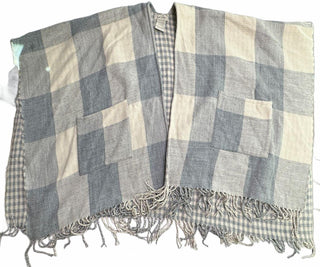 Charlie Paige Gray Plaid Poncho Shawl Wrap One Size Fringe